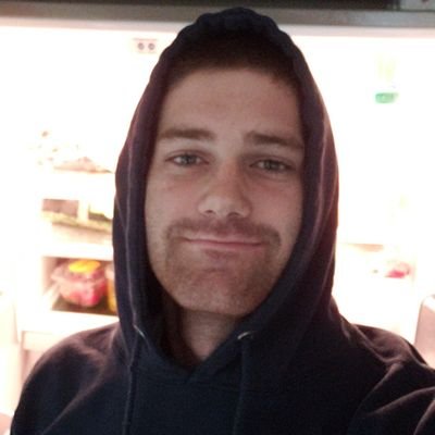 Profile Picture of Chris Heller (@wayne_heller) on Twitter