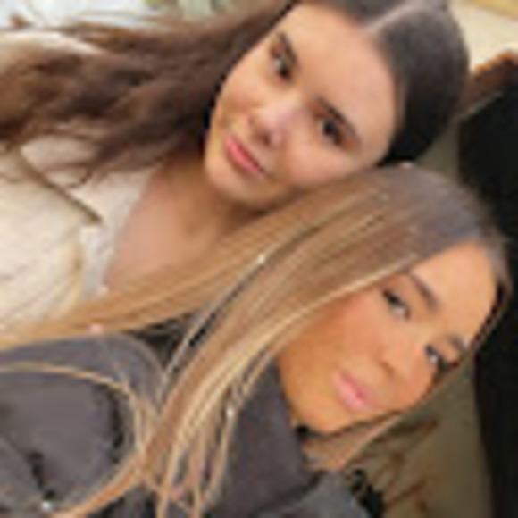 Profile Picture of Olivia Luksich (@user0938409384) on Poshmark