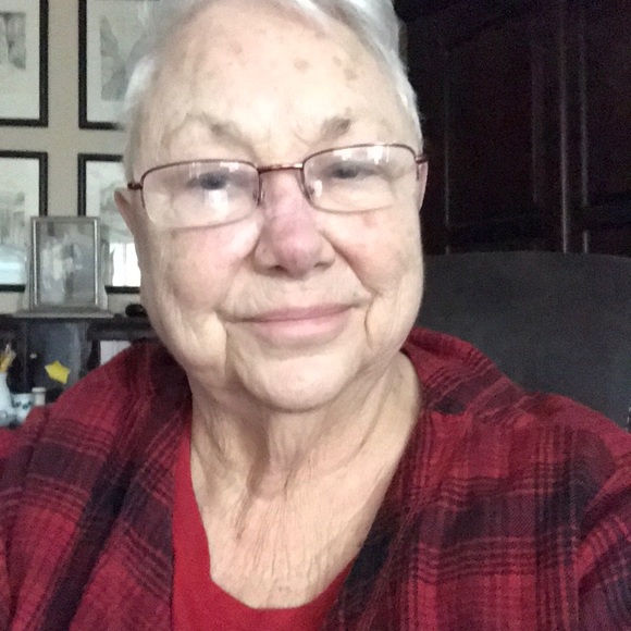 Profile Picture of Jean Abele (@jeanabele) on Poshmark