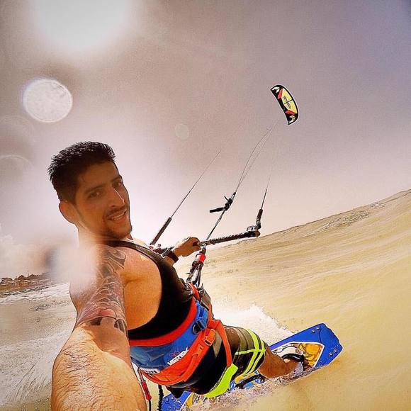 Profile Picture of Artur Bayma (@arturbayma) on Poshmark