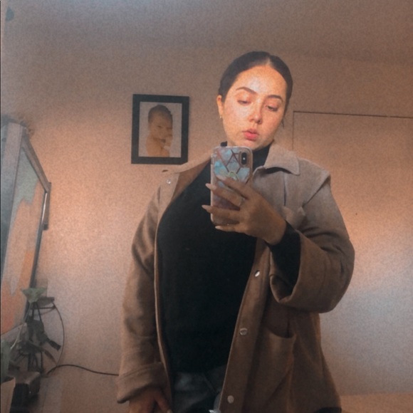 Profile Picture of Johana Cano (@johana_ponce) on Poshmark