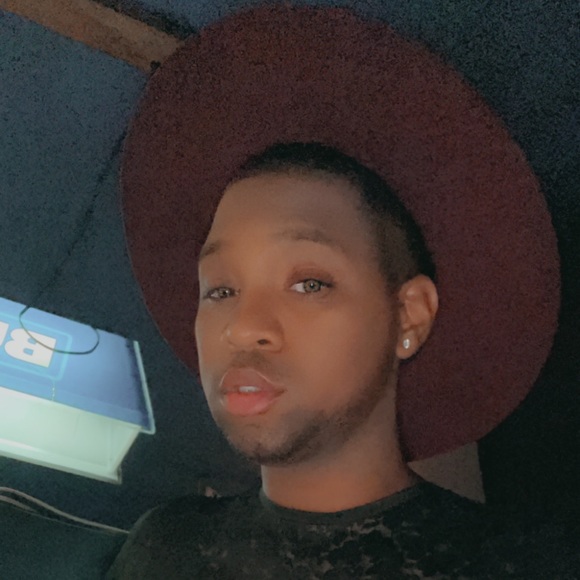 Profile Picture of Bree’lyn Watts (@breelyn512) on Poshmark