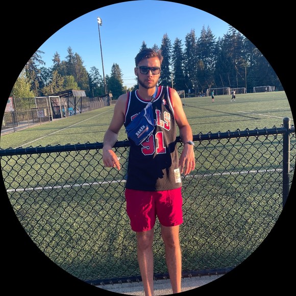 Profile Picture of Alejandro San juan (@bluejaystriker) on Poshmark