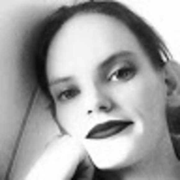 Profile Picture of Shashona Lucas (@shashonalucas) on Poshmark