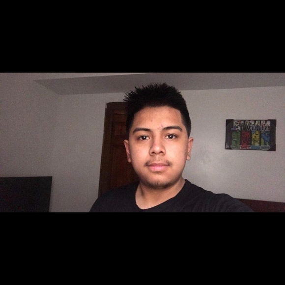 Profile Picture of Erick Bahena (@erickuchiha19) on Poshmark