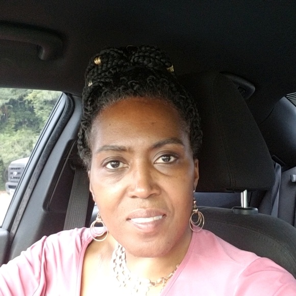 Carlisa Mcleod - Poshmark Profile Picture of Carlisa Mcleod (@lisacox2) on Poshmark