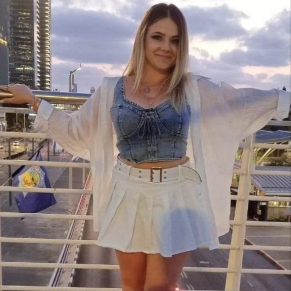 Profile Picture of Ari Ryan (@ryargenui) on Poshmark