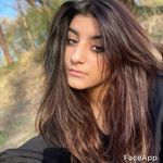 Profile Picture of 🤍 (@betty_kreclova) on Instagram