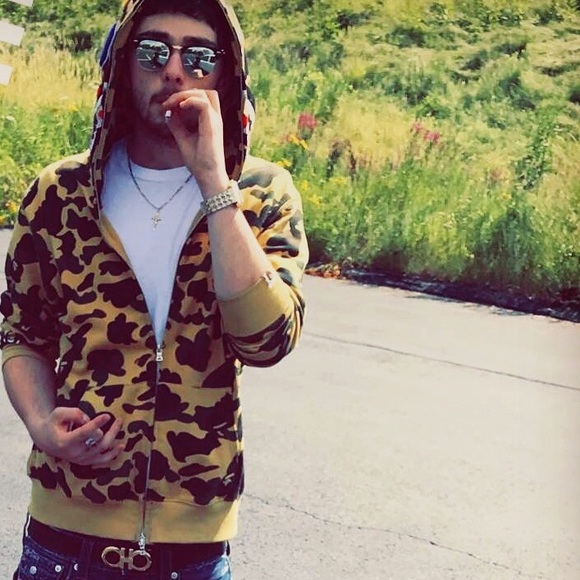 Profile Picture of Chris Hyder (@stupidwert) on Poshmark