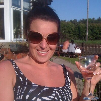 Profile Picture of Hayley Hollis (@HollisHayley) on Twitter