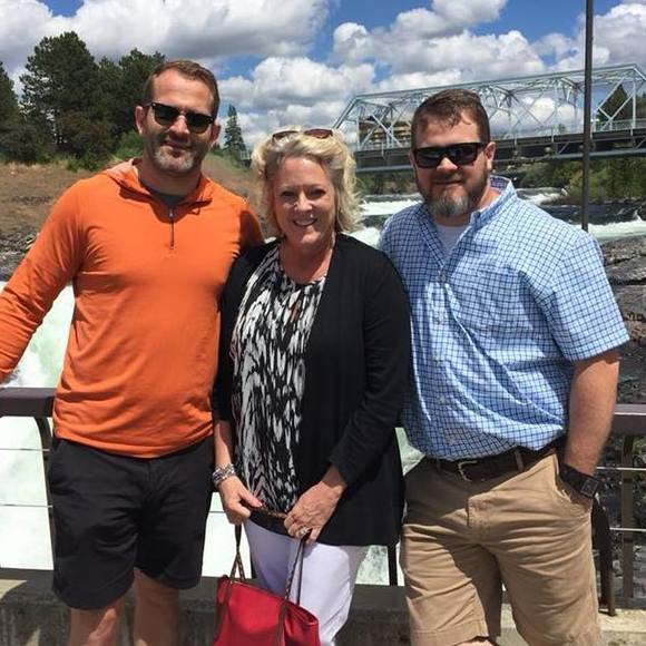 Profile Picture of Lisa Barker (@soupsmom) on Poshmark