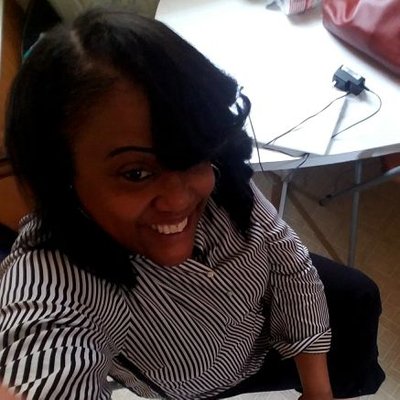 Profile Picture of Denine Super (@DiningwDenine) on Twitter