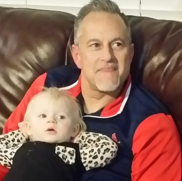 Profile Picture of Robert Ayers (@robertayers882) on Poshmark