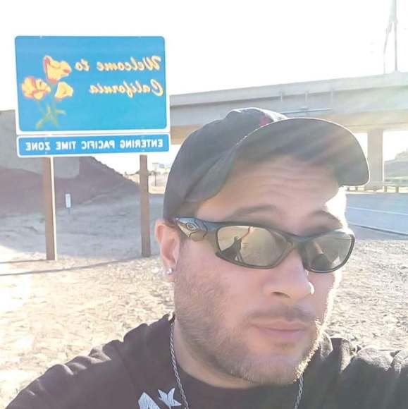 Profile Picture of Andrew Montez (@andrewm602) on Poshmark