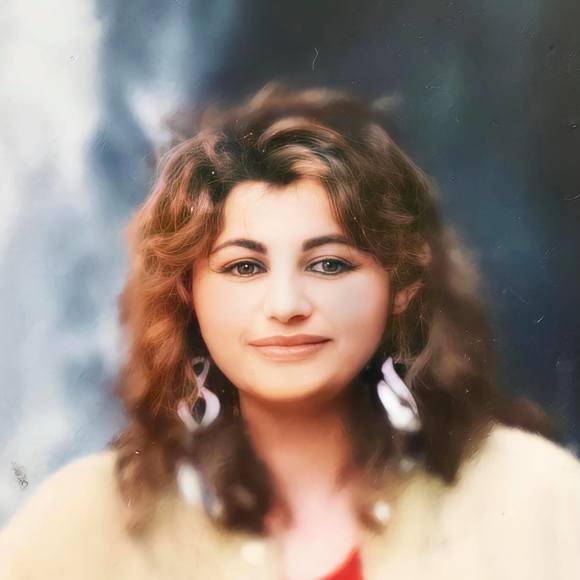 Shahin Sarmadi - Poshmark Profile Picture of Shahin Sarmadi (@shahinsarmadi) on Poshmark