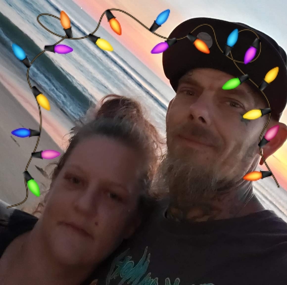 Profile Picture of Cassy Shields (@cassy_shields) on Poshmark