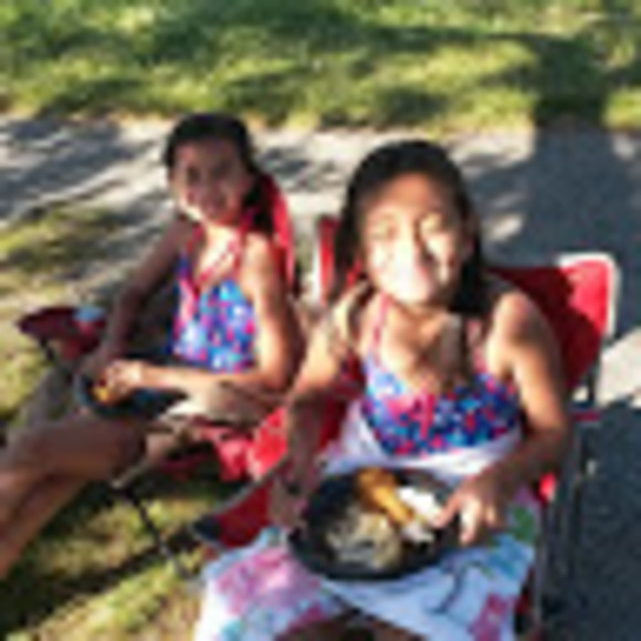 Profile Picture of Victor Prieto (@vicprieto9904) on Poshmark