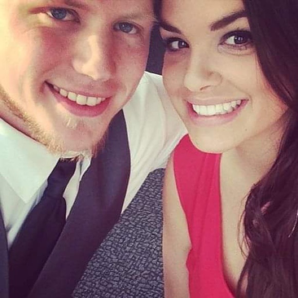 Profile Picture of Chad & molly 8 (@cvanderwest23) on Poshmark