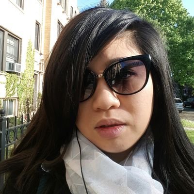Profile Picture of Iris Y. Lo (@etceterawr) on Twitter