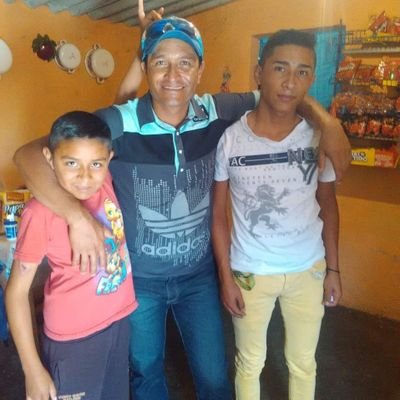 Profile Picture of Rigoberto Carranza (@RigobertoRcv43) on Twitter