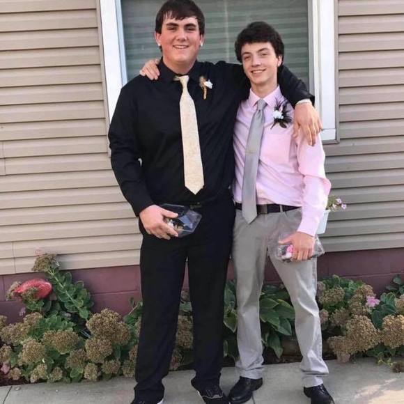 Profile Picture of Jimmie Streeper (@jimmie259) on Poshmark