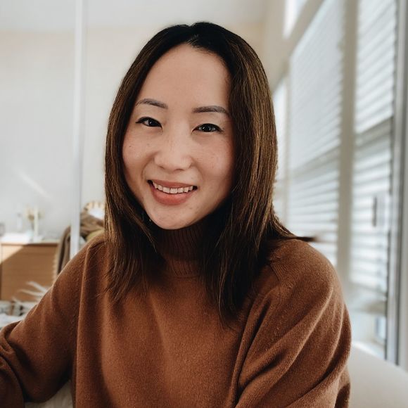 Profile Picture of Pamela Won (@cozysaturdays) on Poshmark