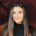 Profile Picture of 𝐂𝐇𝐑𝐈𝐒𝐓𝐈𝐍𝐀 𝐆𝐎𝐋 (@christina.golubeva) on Instagram
