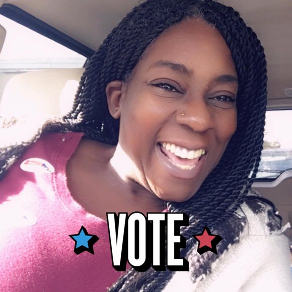 Profile Picture of Cleome Collins hye (@cdhye) on Poshmark