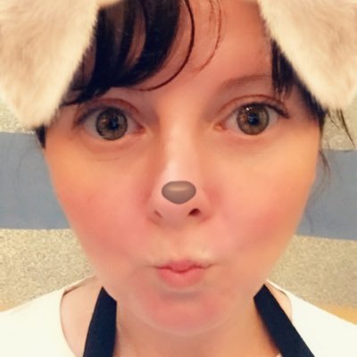 Profile Picture of Lesley Parry (@mavisdavies2) on Twitter