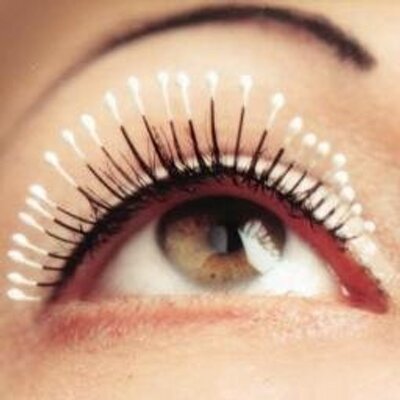 Profile Picture of Veronica Lorenz (@Veronarchy) on Twitter