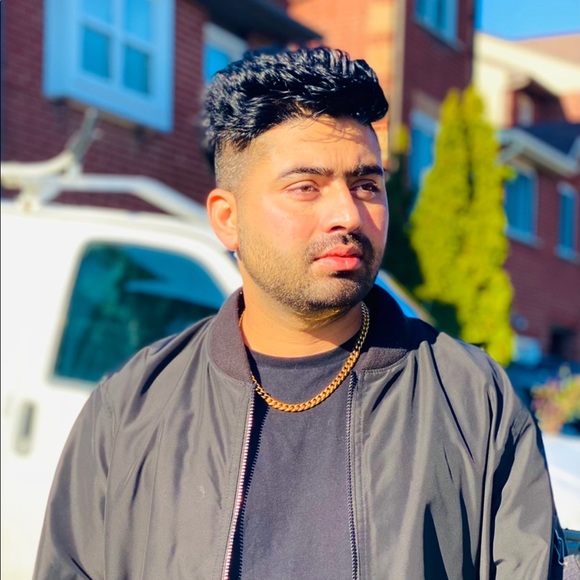 Profile Picture of Sarbjeet Singh (@sarbjeet429) on Poshmark