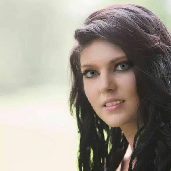 Profile Picture of Jolisa Roadcap (@jolisaroadcap) on Poshmark