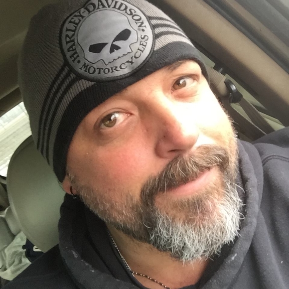 Profile Picture of Dave Luptak (@dartmn6969) on Poshmark