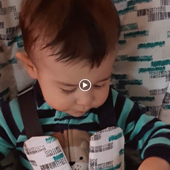 Profile Picture of Danielle Watts (@sungoddess1687) on Poshmark