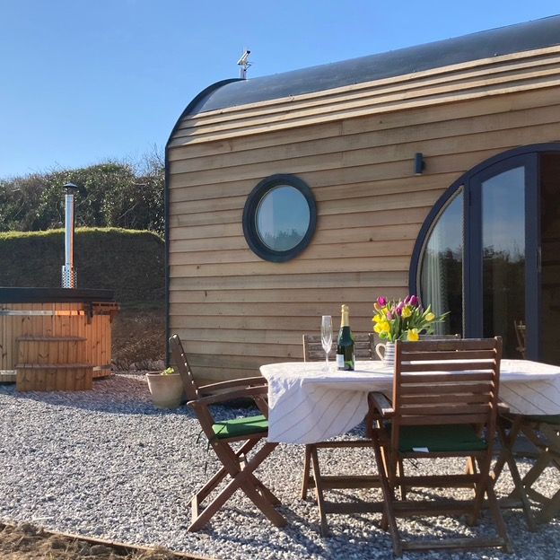 Profile Picture of Hiddenhilldevon Luxury Stays (@kimberleycasson) on Tiktok