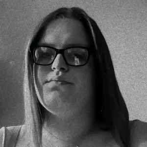 Profile Picture of sarahloessl21 (@sarahloessl21) on Tiktok