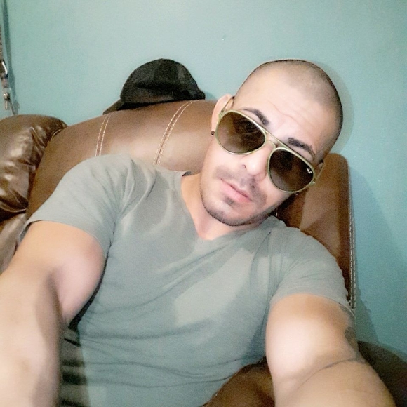 Profile Picture of Mike Castro (@mariopolloloco) on Poshmark