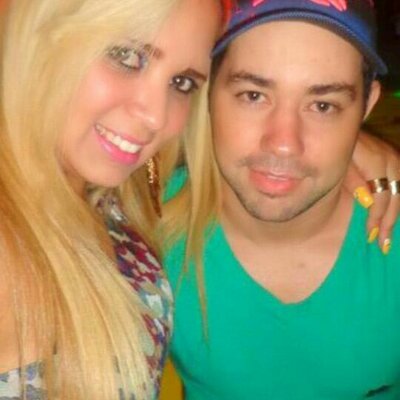 Profile Picture of Amanda & Gilson (@AmaisLora) on Twitter