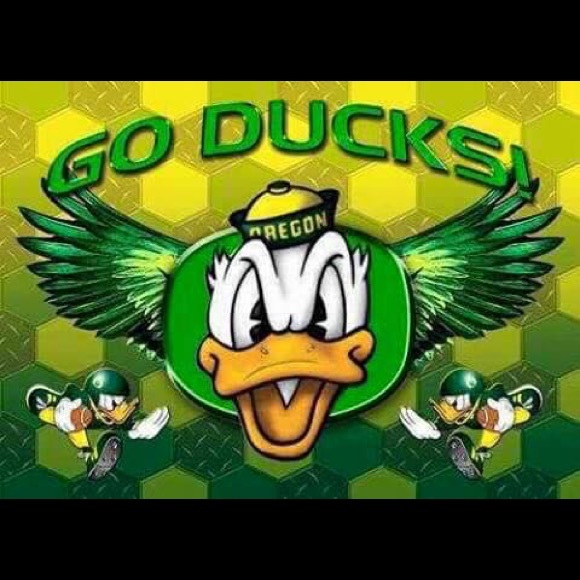 Profile Picture of Elizabeth Risso (@erisso) on Poshmark