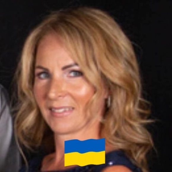 Profile Picture of Dana Weiszgerber (@danaweiszgerber) on Poshmark