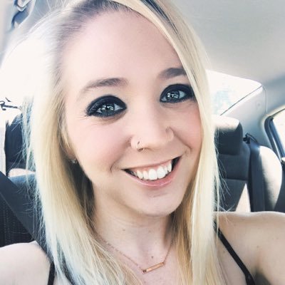 Profile Picture of Michelle Lowe (@MichelleXxSue) on Twitter