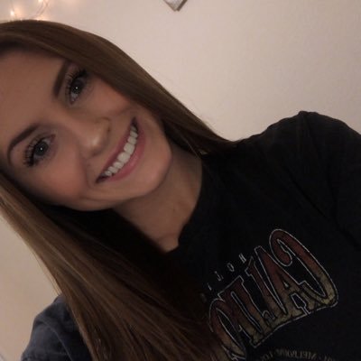 Profile Picture of Megan (@MeganSchoch) on Twitter