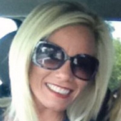 Profile Picture of Jennifer Hoyle (@jenhoyle) on Twitter