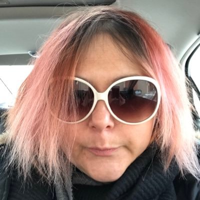 Profile Picture of Stephanie Stack (@412stephanie) on Twitter