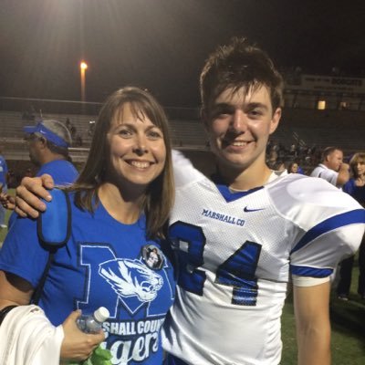 Profile Picture of Lori Lancaster (@softballLori) on Twitter