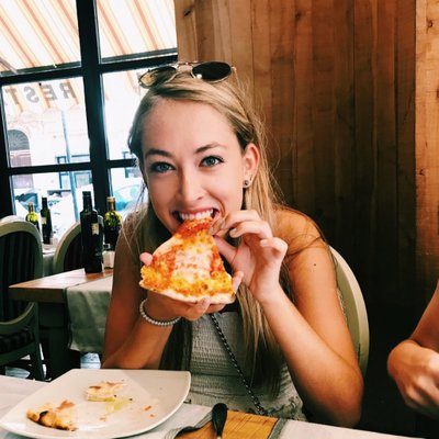 Profile Picture of Lauren Elliott (@lauren_haley12) on Twitter