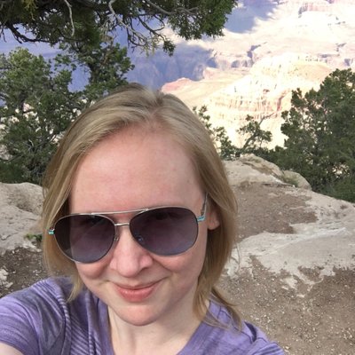 Profile Picture of Paula Harrelson (@theeozarkgirl) on Twitter