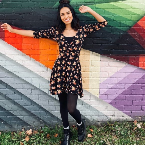 Profile Picture of Adriana Chapina (@adrianachapina) on Poshmark