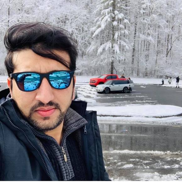 Profile Picture of Umair Shaikh (@sunny70_3) on Poshmark