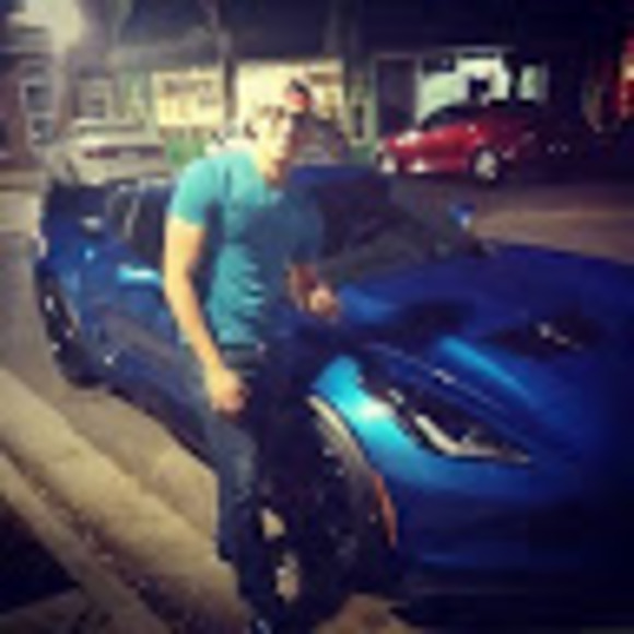 Profile Picture of Luis Francisco (@carnage08x) on Poshmark